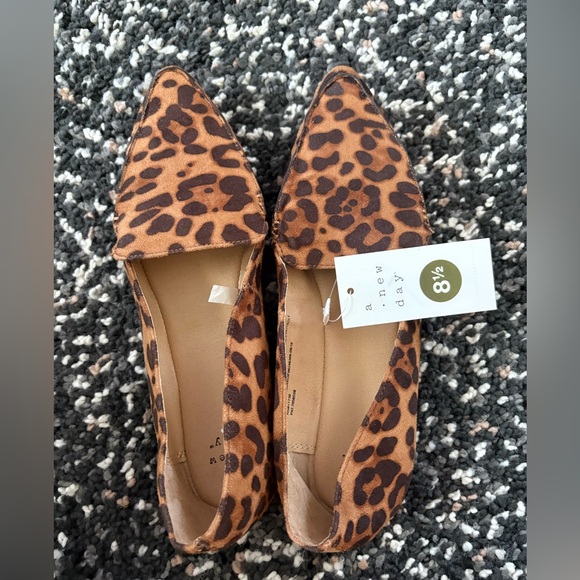 A New Day Brown Leopard Flats - Picture 1 of 2
